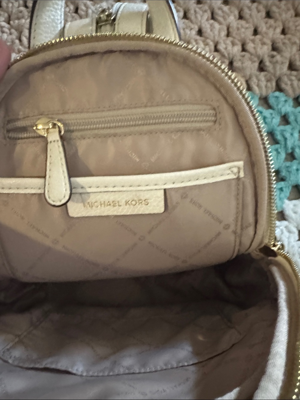 Michael Kors Erin Light Cream Pebbled Leather Mini Backpack Gold Hardwrar - Picture 7 of 9